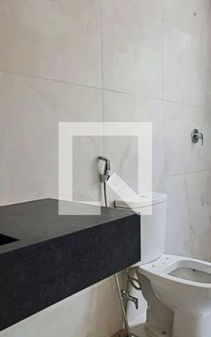 Apartamento à venda com 198m², 4 quartos e 3 vagas Apartamento à venda com 198m², 4 quartos e 3 vagasBanheiro