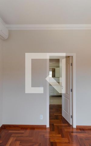 Casa à venda com 283m², 3 quartos e 4 vagasSuíte 01