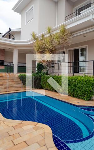 Casa à venda com 283m², 3 quartos e 4 vagasPiscina