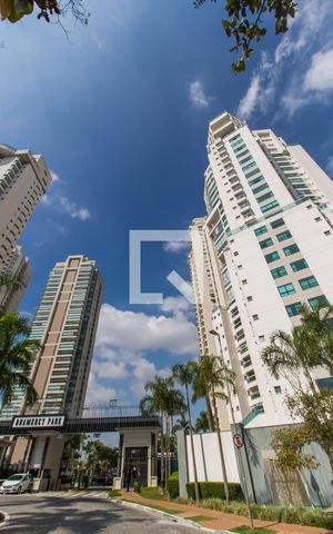 Apartamento para alugar com 156m², 3 quartos e 2 vagasVista da Rua