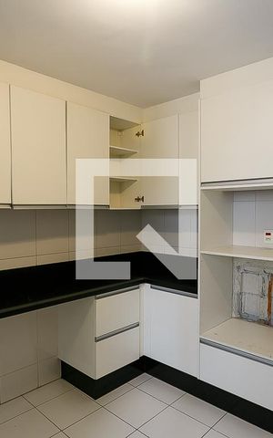 Apartamento para alugar com 126m², 3 quartos e 2 vagas Apartamento para alugar com 126m², 3 quartos e 2 vagascozinha