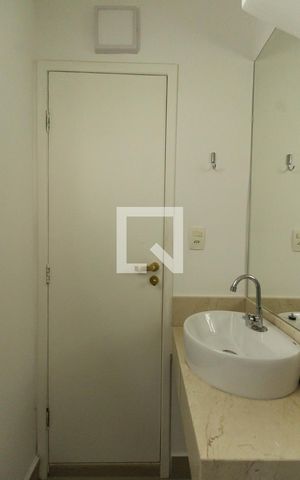 Casa à venda com 236m², 3 quartos e 2 vagas Casa à venda com 236m², 3 quartos e 2 vagasLavabo