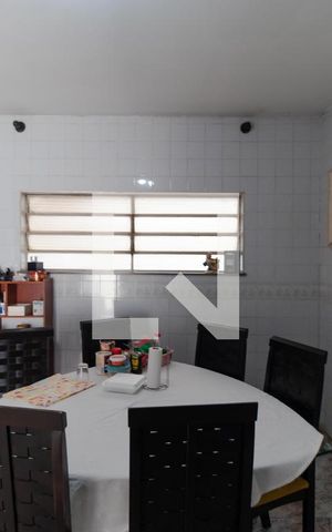 Casa à venda com 489m², 4 quartos e 4 vagas Casa à venda com 489m², 4 quartos e 4 vagasSala de Jantar
