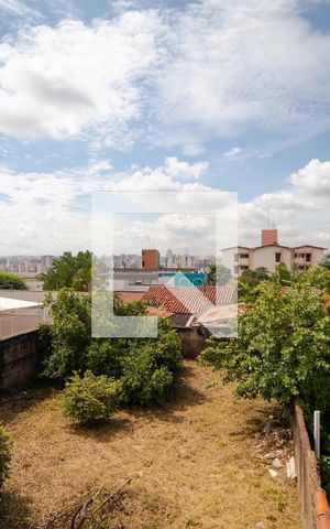 Casa à venda com 489m², 4 quartos e 4 vagas Casa à venda com 489m², 4 quartos e 4 vagasVista da Sacada do Quarto 02