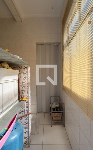 Apartamento à venda com 67m², 2 quartos e 1 vaga Apartamento à venda com 67m², 2 quartos e 1 vagaÁrea de serviço