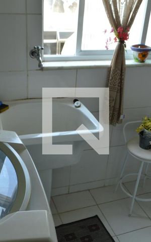 Apartamento à venda com 68m², 2 quartos e 1 vagaÁrea de Serviço 