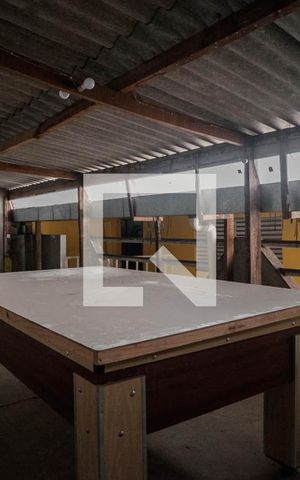 Casa à venda com 280m², 4 quartos e 6 vagas