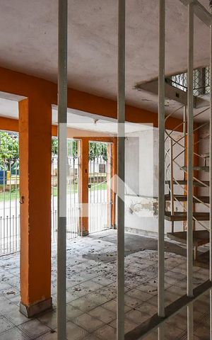 Casa à venda com 206m², 4 quartos e 2 vagas Casa à venda com 206m², 4 quartos e 2 vagasVista