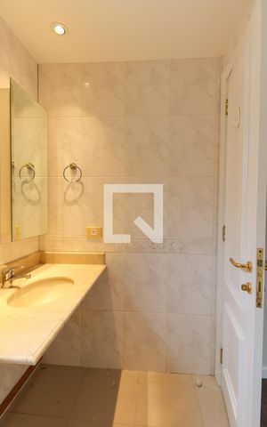 Apartamento para alugar com 100m², 3 quartos e 2 vagas Apartamento para alugar com 100m², 3 quartos e 2 vagasBanheiro da Suíte