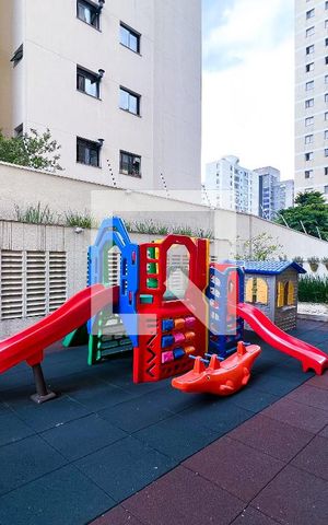 Apartamento para alugar com 74m², 2 quartos e 2 vagasPlayground