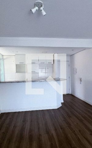 Apartamento para alugar com 74m², 2 quartos e 2 vagasSala