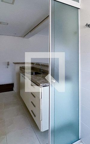 Apartamento para alugar com 74m², 2 quartos e 2 vagasÁrea de Serviço