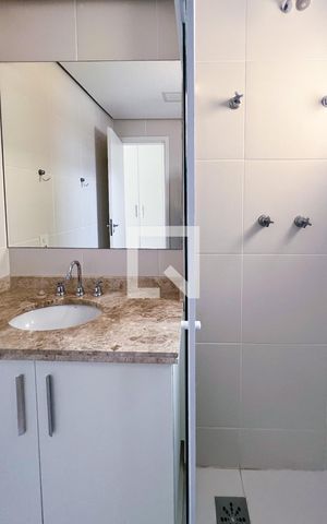Apartamento para alugar com 74m², 2 quartos e 2 vagasBanheiro da Suíte