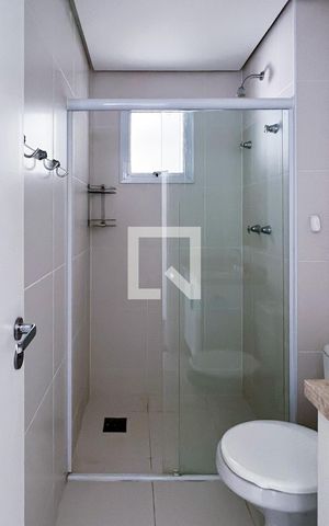 Apartamento para alugar com 74m², 2 quartos e 2 vagasBanheiro 