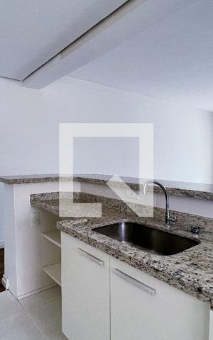 Apartamento para alugar com 74m², 2 quartos e 2 vagasCozinha