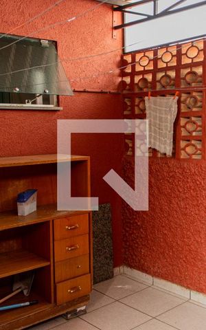 Casa à venda com 140m², 4 quartos e 2 vagasÁrea de Serviço