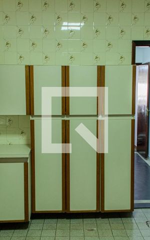 Casa à venda com 140m², 4 quartos e 2 vagasCozinha