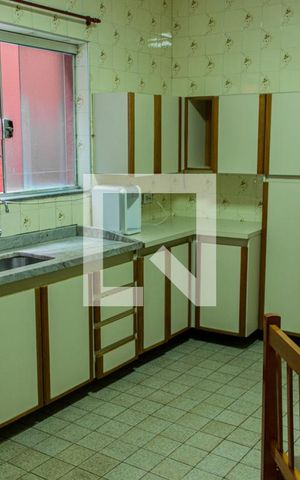 Casa à venda com 140m², 4 quartos e 2 vagasCozinha