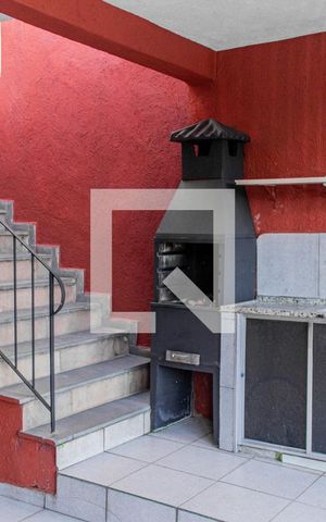 Casa à venda com 140m², 4 quartos e 2 vagasQuintal