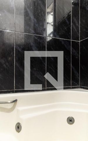 Apartamento à venda com 68m², 2 quartos e sem vagaBanheiro - Banheira