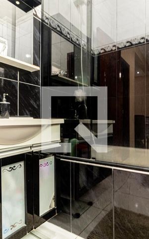 Apartamento à venda com 68m², 2 quartos e sem vagaBanheiro - Armário
