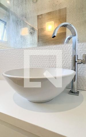 Apartamento à venda com 79m², 2 quartos e 2 vagasBanheiro