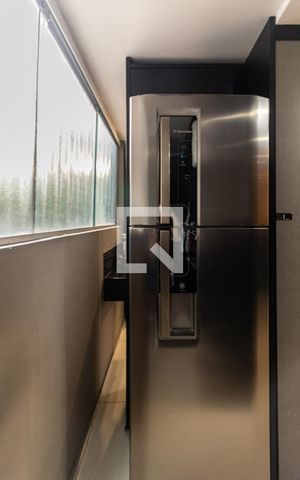 Apartamento à venda com 103m², 2 quartos e 1 vagaCozinha - Geladeira