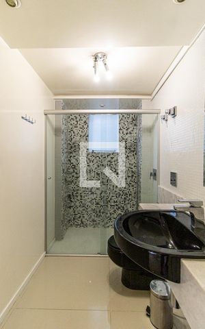 Apartamento à venda com 103m², 2 quartos e 1 vagaBanheiro 2 - Box