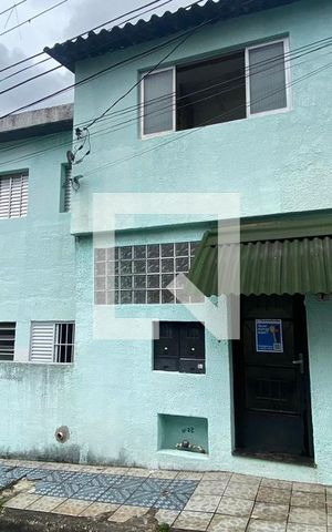 Casa à venda com 115m², 4 quartos e sem vaga Casa à venda com 115m², 4 quartos e sem vagaFachada