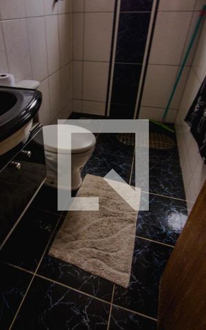 Casa à venda com 220m², 3 quartos e 2 vagas Casa à venda com 220m², 3 quartos e 2 vagasBanheiro da Suíte