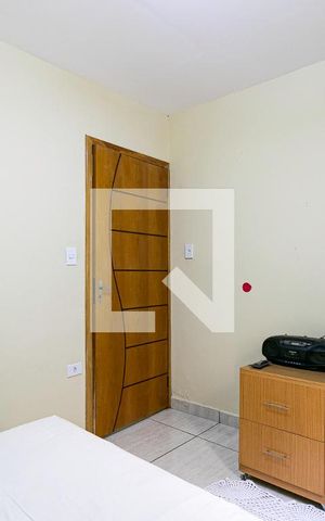 Casa para alugar com 187m², 4 quartos e 2 vagas Casa para alugar com 187m², 4 quartos e 2 vagasDormitório 2