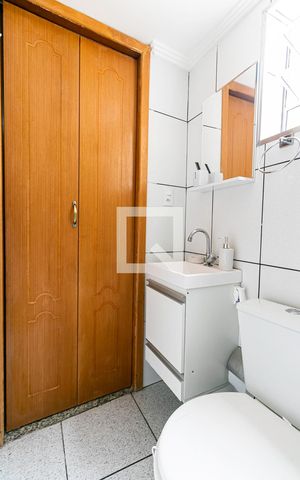 Casa para alugar com 187m², 4 quartos e 2 vagas Casa para alugar com 187m², 4 quartos e 2 vagasBanheiro da Suíte