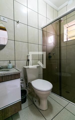 Casa para alugar com 187m², 4 quartos e 2 vagas Casa para alugar com 187m², 4 quartos e 2 vagasBanheiro 2