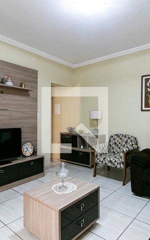 Casa para alugar com 187m², 4 quartos e 2 vagas Casa para alugar com 187m², 4 quartos e 2 vagasSala