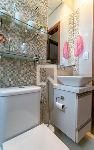 Apartamento para alugar com 100m², 2 quartos e 1 vaga Apartamento para alugar com 100m², 2 quartos e 1 vagaBanheiro Social