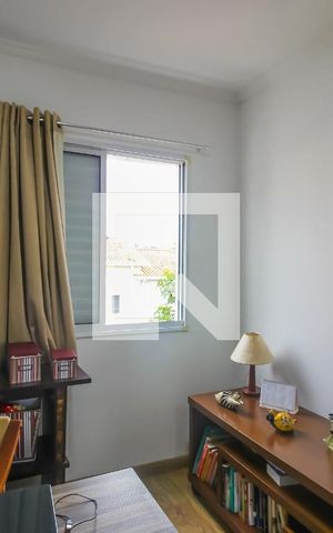 Casa de condomínio à venda com 250m², 5 quartos e 3 vagas Casa de condomínio à venda com 250m², 5 quartos e 3 vagasEscritório