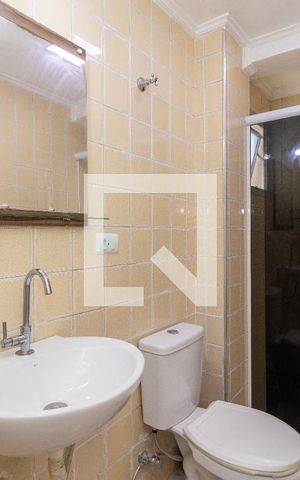 Apartamento à venda com 55m², 2 quartos e 1 vaga Apartamento à venda com 55m², 2 quartos e 1 vagaBanheiro