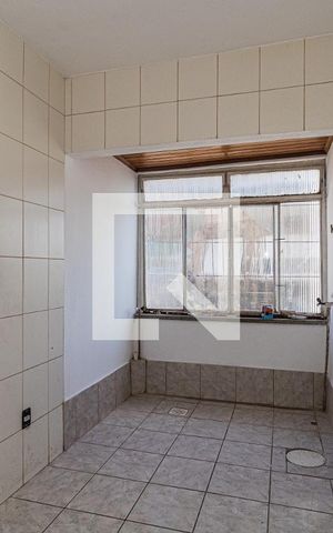 Apartamento para alugar com 74m², 2 quartos e 1 vagaCozinha e Área de Serviço