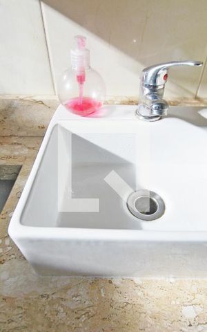 Casa à venda com 148m², 3 quartos e 2 vagasBanheiro 2