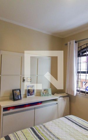 Casa à venda com 298m², 3 quartos e 4 vagas Casa à venda com 298m², 3 quartos e 4 vagasQuarto 3