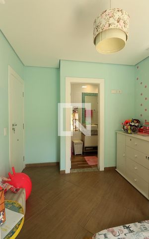 Casa à venda com 258m², 3 quartos e 6 vagasSuíte 3 - Banheiro