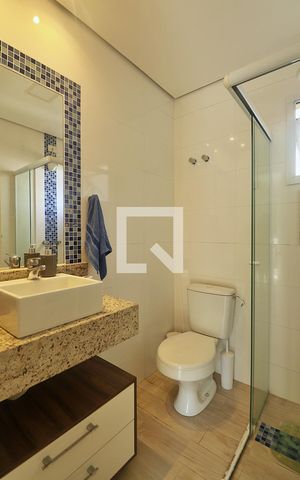 Casa à venda com 258m², 3 quartos e 6 vagasSuíte 2 - Banheiro