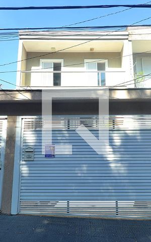 Casa à venda com 258m², 3 quartos e 6 vagasFachada