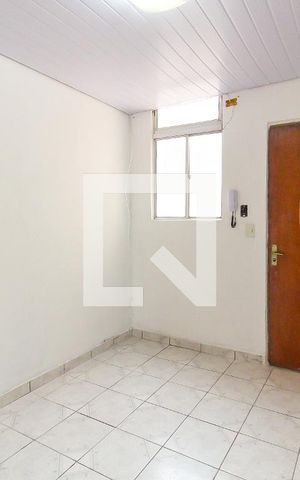 Apartamento para alugar com 52m², 3 quartos e sem vaga Apartamento para alugar com 52m², 3 quartos e sem vagaSala