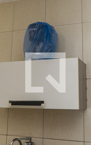 Apartamento à venda com 42m², 1 quarto e sem vaga Apartamento à venda com 42m², 1 quarto e sem vagaCozinha - Armários