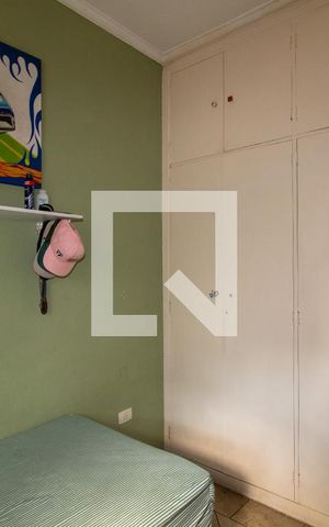 Casa à venda com 250m², 3 quartos e 3 vagas Casa à venda com 250m², 3 quartos e 3 vagasQuarto 1