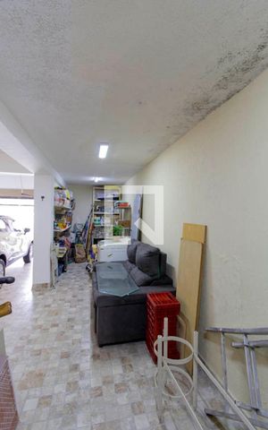 Casa à venda com 300m², 5 quartos e 6 vagas Casa à venda com 300m², 5 quartos e 6 vagasCorredor Lateral