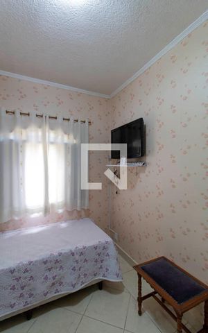Casa à venda com 300m², 5 quartos e 6 vagas Casa à venda com 300m², 5 quartos e 6 vagasQuarto 2