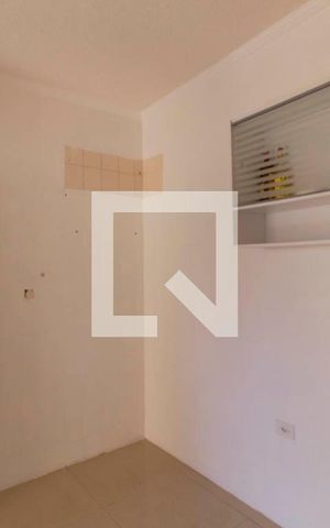 Casa à venda com 300m², 5 quartos e 6 vagas Casa à venda com 300m², 5 quartos e 6 vagasCozinha Fundos