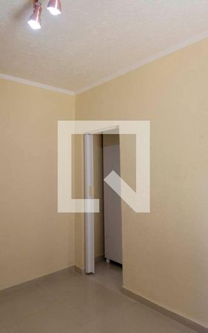 Casa à venda com 300m², 5 quartos e 6 vagas Casa à venda com 300m², 5 quartos e 6 vagasQuarto 1 Fundos